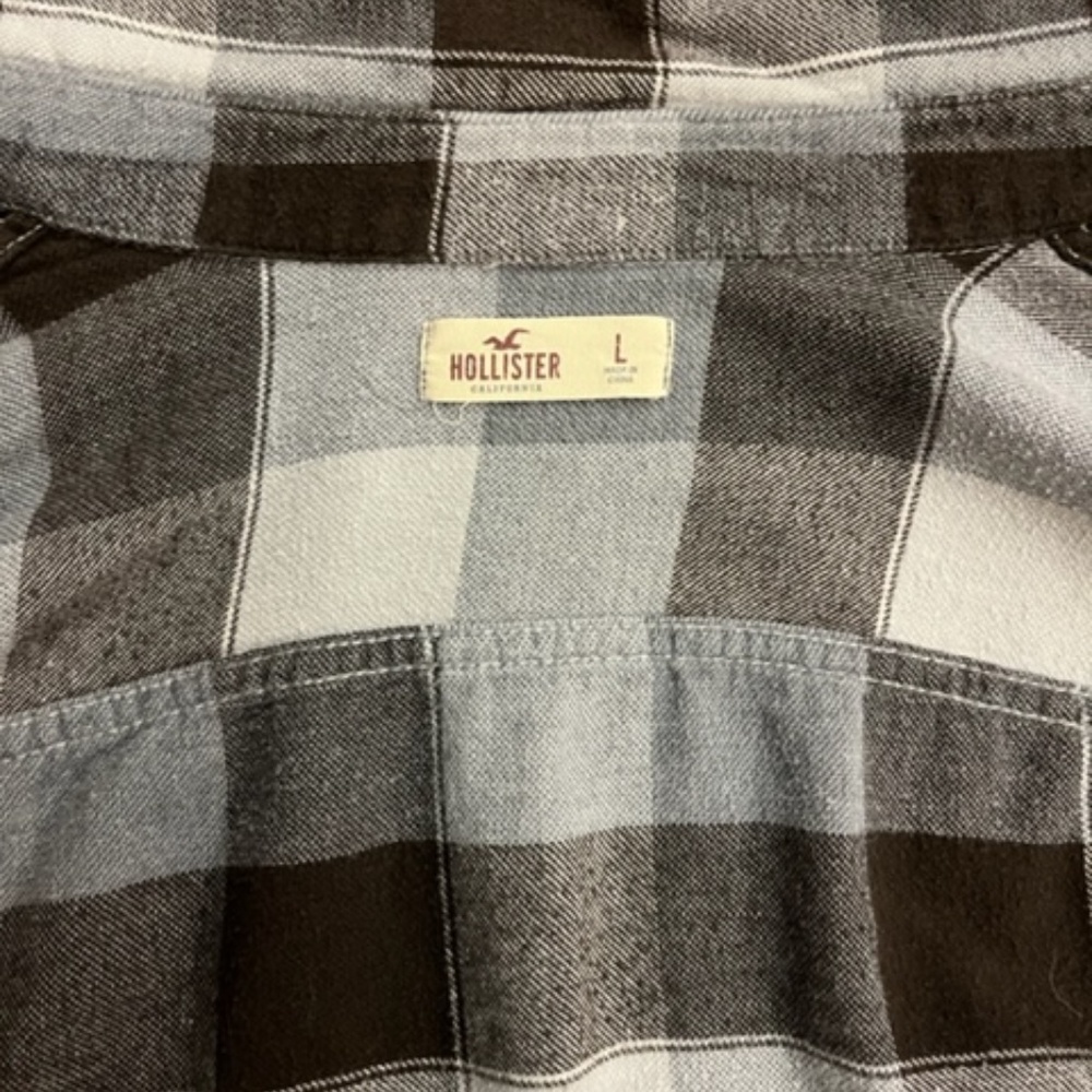 Hollister Flannel shirt - Picture 2 of 6